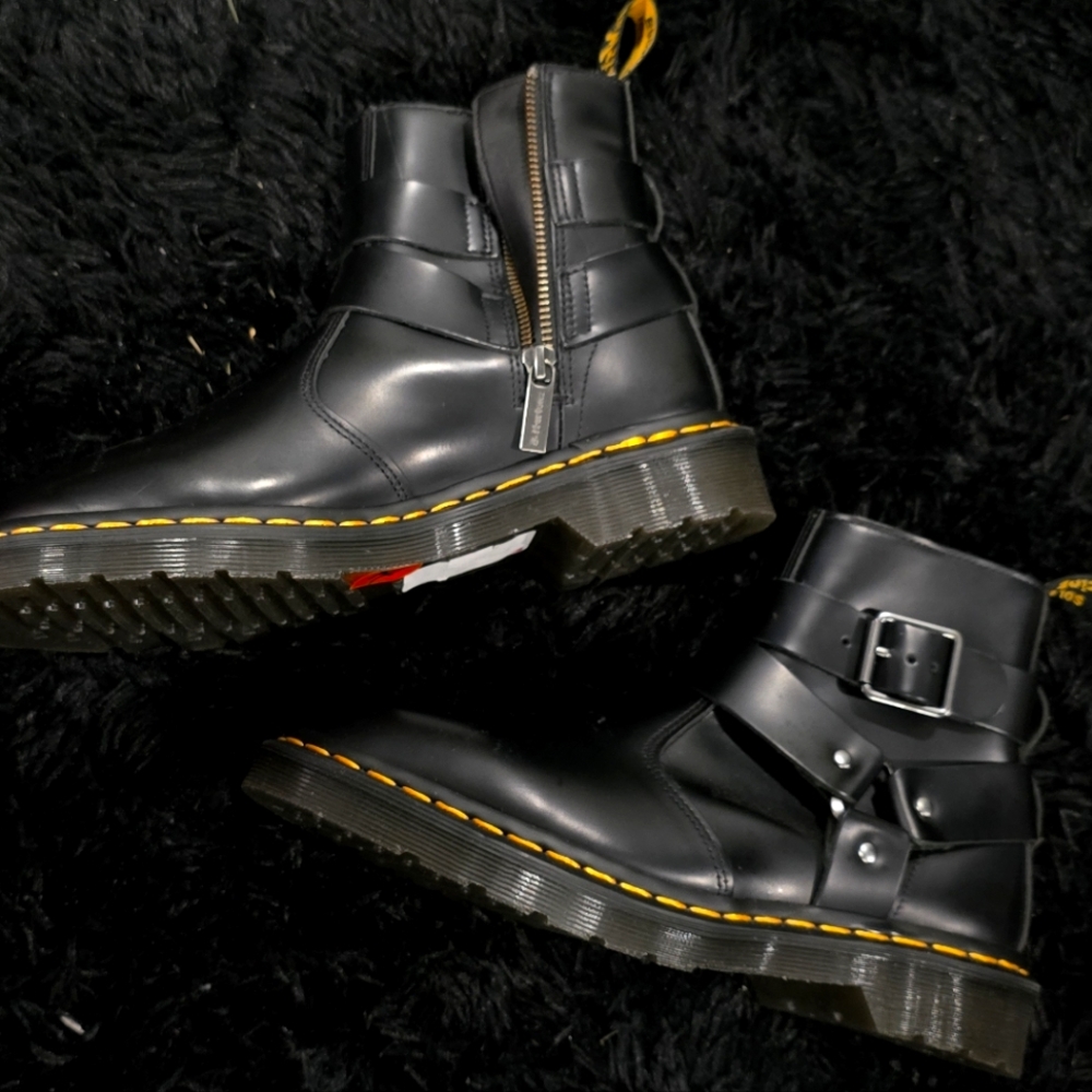 Nwt doc martens
